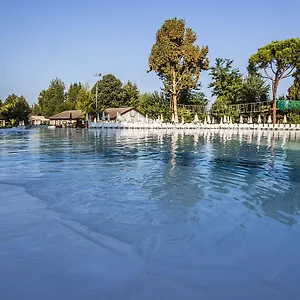 ** Hotel La Diga Altomincio Italia